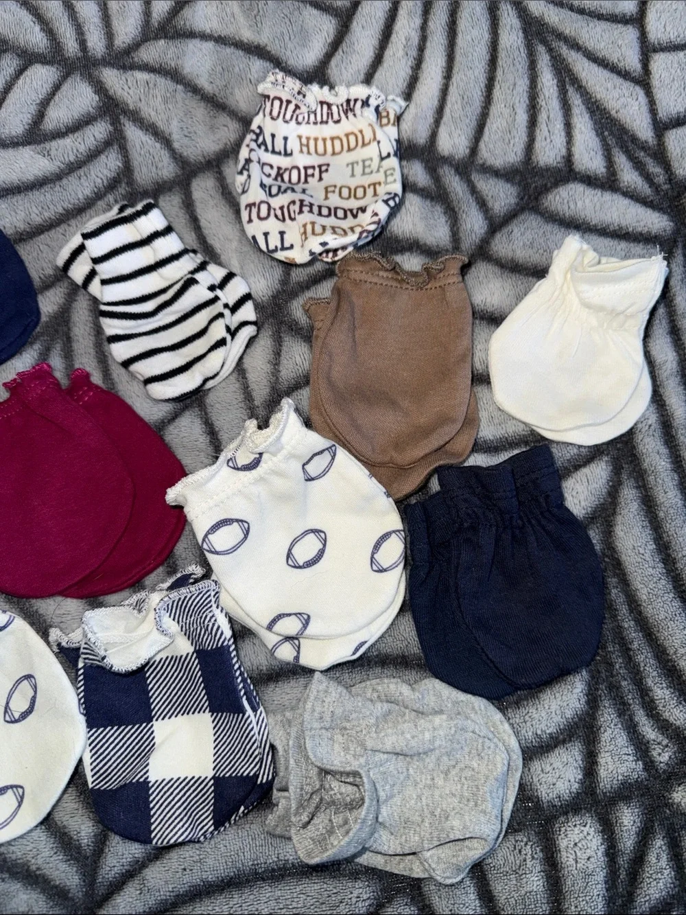 NWT Bundle of 17 Baby “No Scratch” Mittens - Size NB - 6 Months